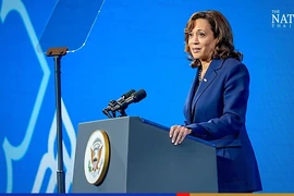 Phó Tổng thống Mỹ Kamala Harris tại Hội nghị thượng đỉnh Doanh nghiệp (CEO Summit) của Diễn đàn hợp tác kinh tế châu Á-Thái Bình Dương (APEC) ở thủ đô Bangkok (Thái Lan) ngày 18-11. Ảnh: THE NATION THAILAND