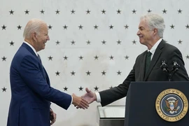 Tổng thống Mỹ Joe Biden và Giám đốc Cơ quan Tình báo Trung ương Mỹ (CIA) William Burns. Ảnh: AP