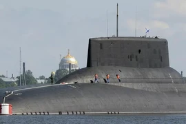 Tàu ngầm hạt nhân Dmitry Donskoy của Nga ở Saint Petersburg vào ngày 26-7- 2017. Ảnh: GETTY IMAGES