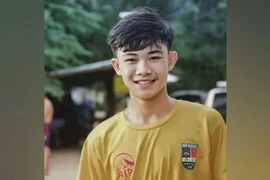 Cậu thiếu niên Duangpetch Promthep - đội trưởng đội bóng nhí Wild Boar (Lợn rừng) của Thái Lan. Ảnh: FACEBOOK