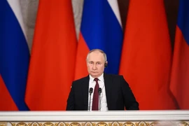 Nga cảnh báo Anh không gửi đạn chứa ‘thành phần hạt nhân’ cho Ukraine