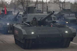 Nga triển khai ‘siêu tăng’ T-14 ra chiến trường trong bối cảnh có tin Ukraine sắp phản công