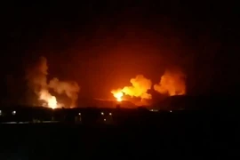 Mỹ và Anh không kích Houthis ở Yemen, theo lệnh ông Biden