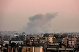 Xung đột Israel-Hamas 24-1: Đạn pháo dồn dập nam Gaza, người chết nhiều; Hồi hộp chờ hai bên đàm phán ngừng bắn 
