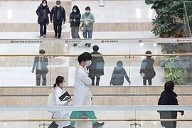 Hàn Quốc: Thông báo đình chỉ hành nghề 5.000 bác sĩ đình công