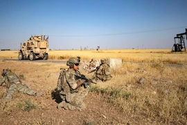 Reuters: Căn cứ quân sự Mỹ ở Syria bị tấn công