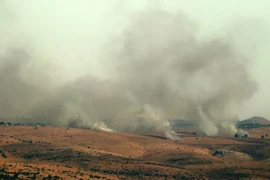 Thêm chỉ huy cấp cao bị giết, Hezbollah phóng rocket, tên lửa hạng nặng trả đũa Israel