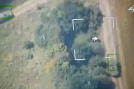 VIDEO: Moscow tấn công thiết giáp Ukraine xâm nhập biên giới Nga