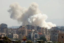 Israel không kích Lebanon: 182 người chết, 727 người bị thương