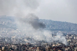 Có tin Iran chuẩn bị 10 kịch bản ứng phó Israel; Houthis nói phóng tên lửa, UAV vào Israel