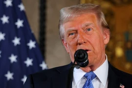 Ông Trump cảnh báo Hamas, nhắn gửi Thổ Nhĩ Kỳ về Syria