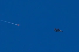 Israel không kích Syria giữa đụng độ giáo phái đẫm máu