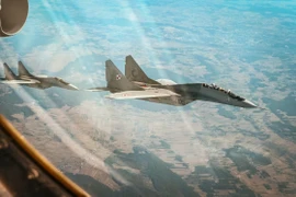Ba Lan điều máy bay chiến đấu bảo vệ không phận khi Nga không kích dồn dập Ukraine