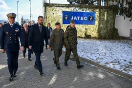 NATO-Ukraine lập trung tâm chung tại Ba Lan ứng phó các loại vũ khí khó tiêu diệt của Nga