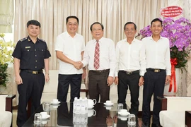 Nhiều đơn vị thăm, chúc mừng Báo Pháp Luật TP.HCM kỷ niệm 35 năm thành lập 
