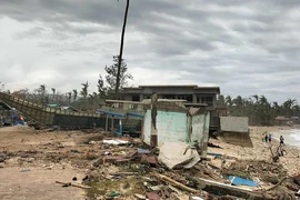 Bão Bualoi sắp quét qua, Philippines cảnh báo mưa lũ và sạt lở đất