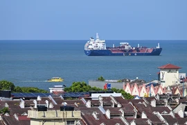 Bộ trưởng Ngoại giao Indonesia thông báo không thu phí tàu qua eo biển Malacca
