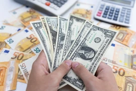 Giá USD ngân hàng tăng trở lại