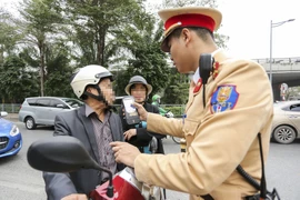 Cấm tuyệt đối nồng độ cồn: Ủng hộ và… phân vân