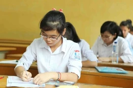 Thứ trưởng Bộ Giáo dục và Đào tạo “bật mí” về đề thi đại học
