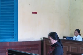 Giữ nguyên bản án cho vợ nguyên kiểm sát viên lừa đảo