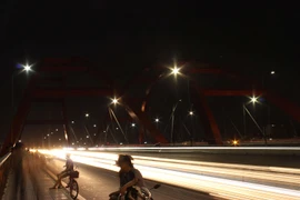Sài Gòn lung linh dưới ánh đèn đêm