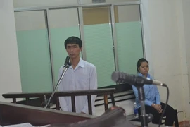 Ra tù vào tội liên tục suốt 20 năm 