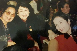 Chuyện đời 'người đọc truyện đêm khuya'
