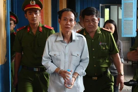 Tử hình kẻ dùng búa đập đầu cả nhà vợ