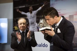 Tiệc mừng ‘kỷ lục của mọi kỷ lục’ cho Ronaldo