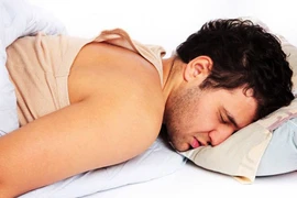 Khi nam giới dính 'bệnh đàn bà'
