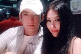 Chồng Phi Thanh Vân móc súng uy hiếp người giữa đường
