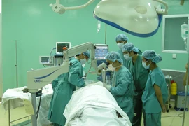 Sợ phẫu thuật, để khối u xơ tự do ‘bành trướng’
