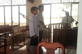 Nguyên lãnh đạo xã nói mình phạm tội do 'nhận thức pháp luật hạn chế'
