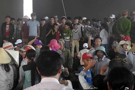Người dân quá khích, phá lễ khởi công khu nghỉ dưỡng ven biển 