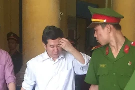 Khai gian để nhập trái phép ô tô địa hình 