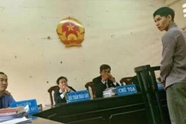 Hiếp dâm trẻ em hay chỉ trộm gà?
