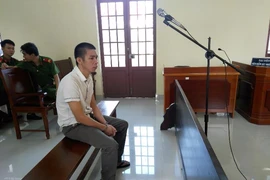 Thuê thiếu nữ đóng vai người yêu, cướp cả tình và tiền