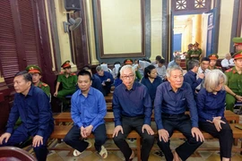 Ngày mai Vũ 'nhôm' sẽ có mặt tại tòa 