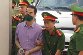 Họ đã 'ăn tiền' trên nỗi thống khổ của dân, và trước tòa họ nói những câu rất chói tai