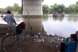 Tìm thấy thi thể học sinh lớp 7 bị đuối nước khi tắm sông