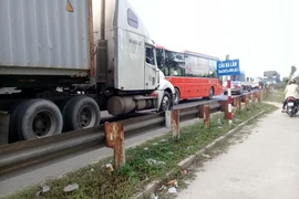 Buộc tạm dừng thi công khe co giãn cầu Bà Lâm trên QL1