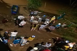 Bơi xuồng ra sông hái dừa nước, 2 phụ nữ mất tích