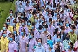 Công ty tăng lương nhưng 8.200 công nhân vẫn ngừng việc