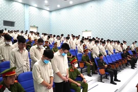 Hoãn xử phúc thẩm hơn 100 bị cáo vụ đòi nợ thuê núp bóng công ty luật