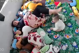 Cơ quan chức năng ở Tiền Giang xác minh clip bảo mẫu đánh đập trẻ em 