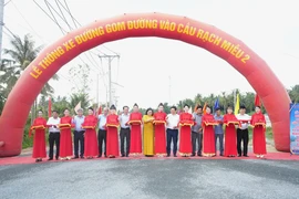 Dự án đường gom đường vào cầu Rạch Miễu 2 chính thức thông xe