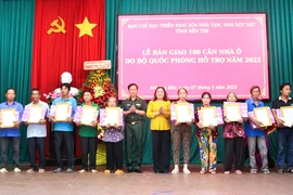 Bến Tre thực hiện cao điểm 45 ngày đêm hoàn thành xóa nhà tạm, nhà dột nát 