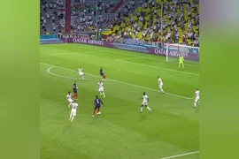 Ngẫu hứng Pogba trong chiến thắng của Pháp trước Đức tại Munich