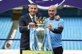 Ông chủ của Man City gửi lời cảnh báo đanh thép tới Liverpool
